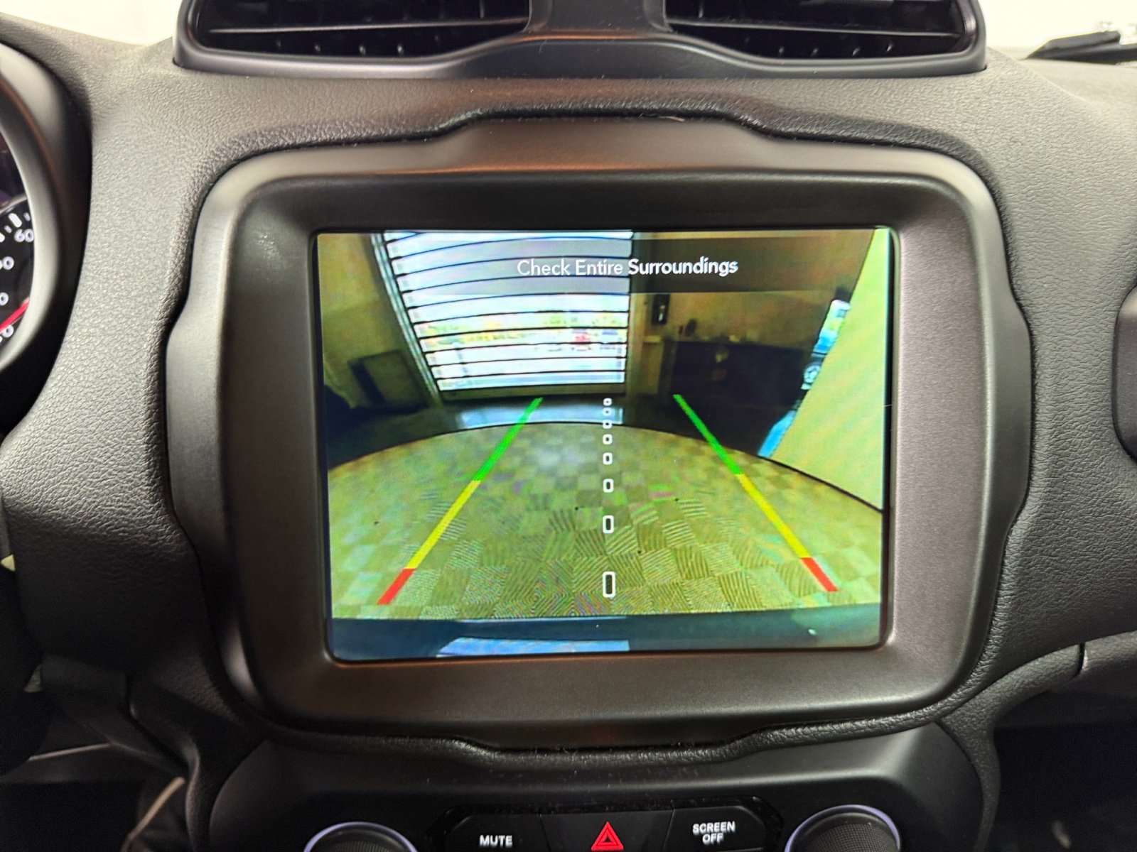 2022 Jeep Renegade Trailhawk photo 25