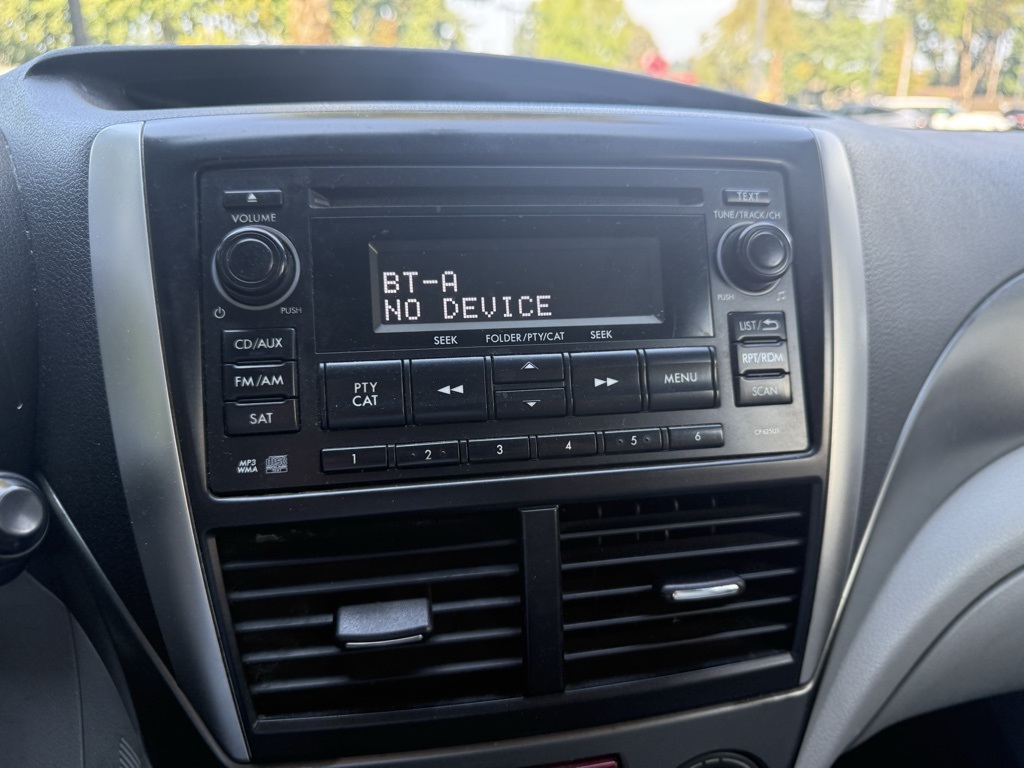 2012 Subaru Forester 2.5X Premium photo 7