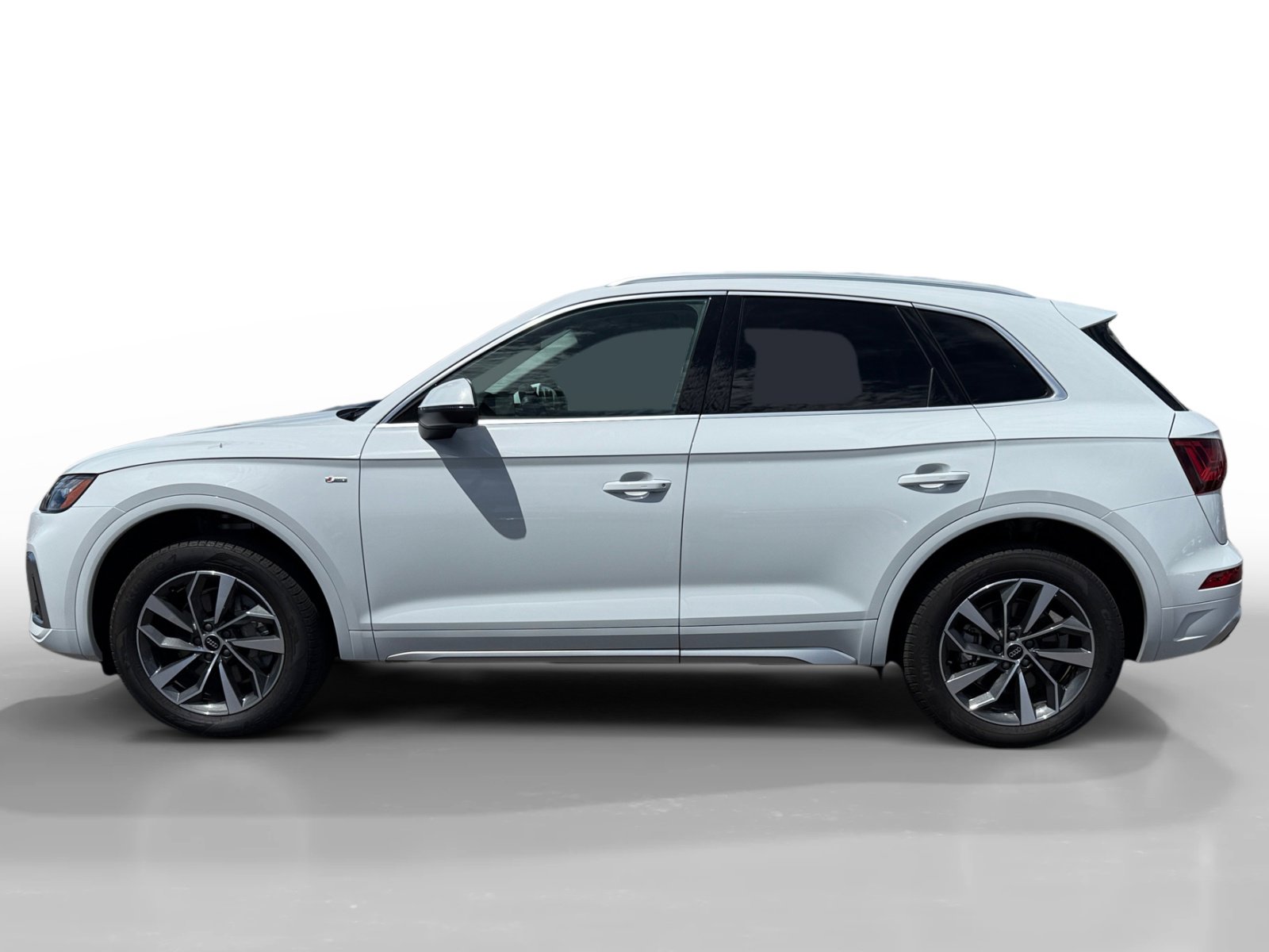 2024 Audi Q5 45 S line Premium photo 2
