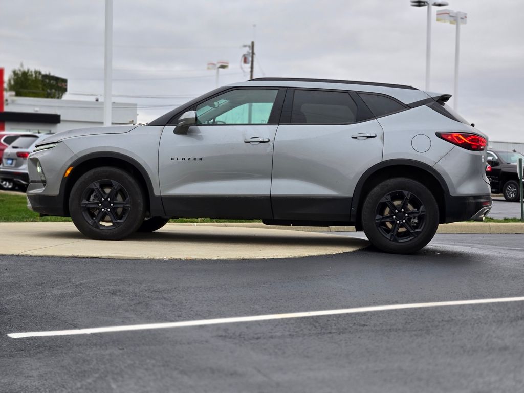 2024 Chevrolet Blazer 2LT photo 3