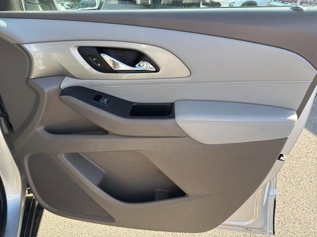 2021 Chevrolet Traverse Cloth photo 14