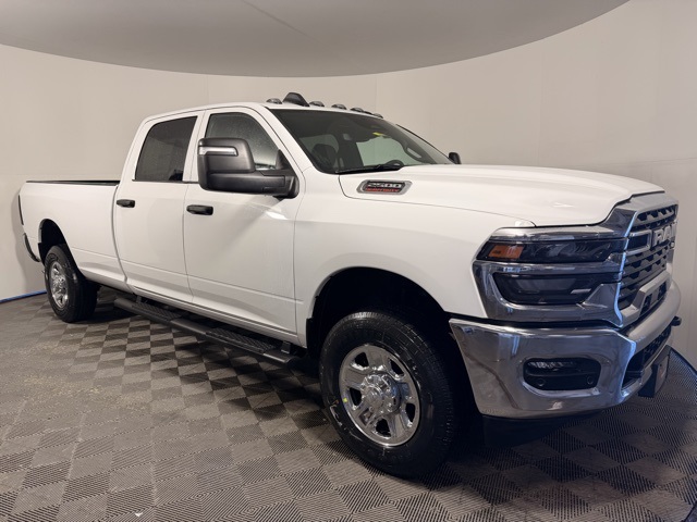 2026 RAM 2500 Tradesman's photo