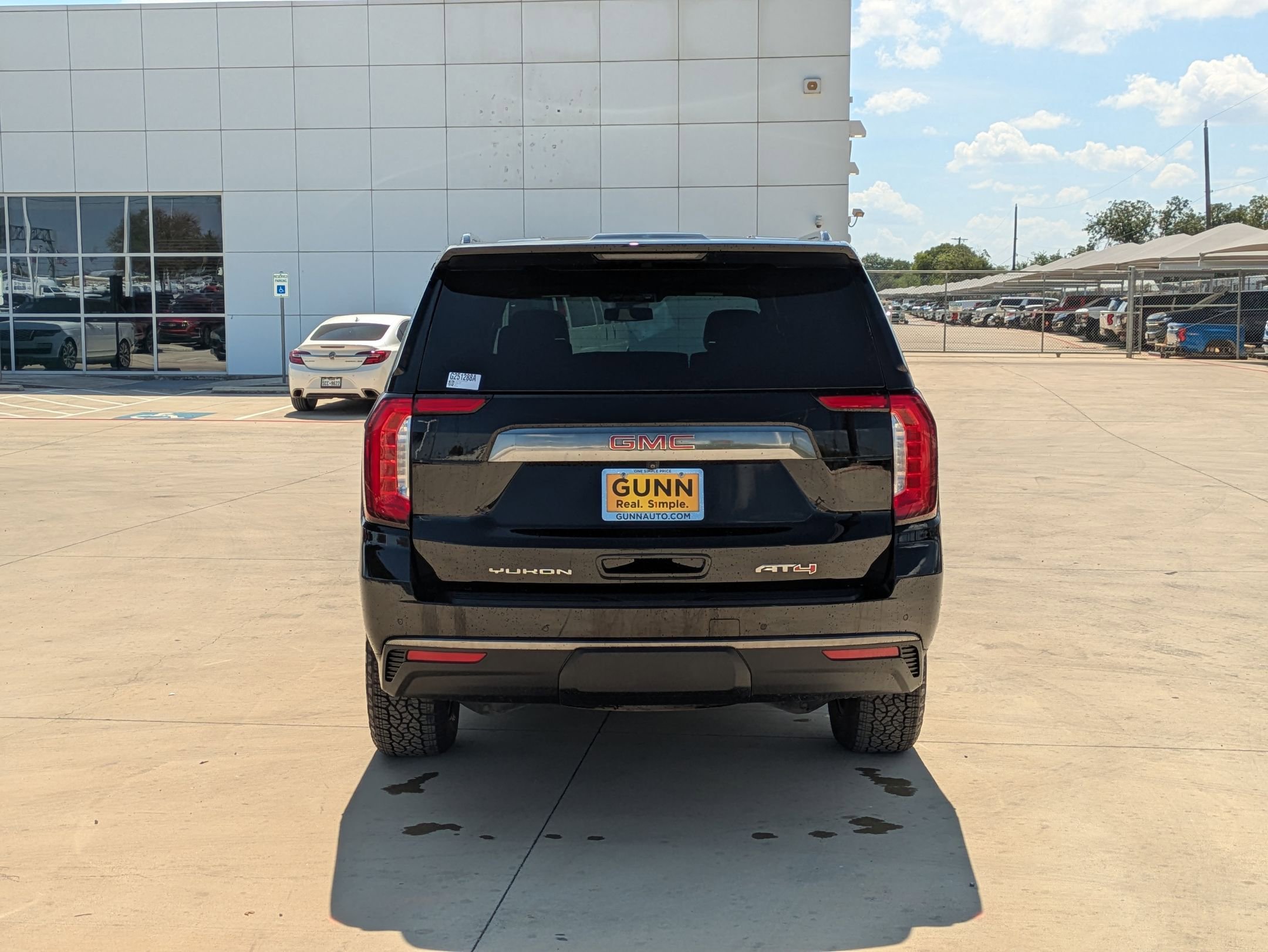 2023 Gmc Yukon XL AT4 photo 4