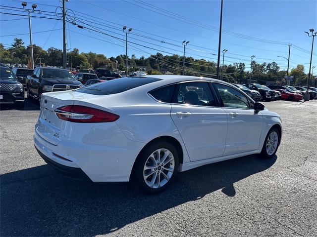 2020 Ford Fusion Hybrid SE photo 5