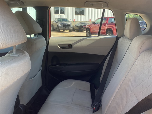 2023 Toyota Corolla Cross LE photo 14
