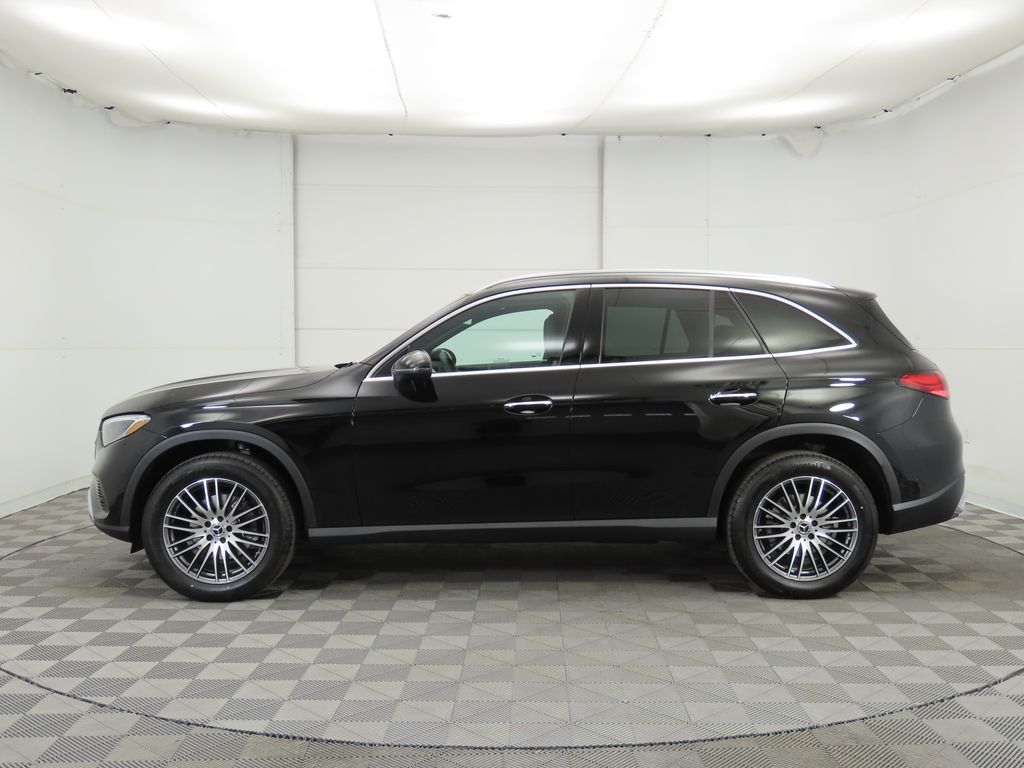 2025 Mercedes Benz GLC 300 photo 6