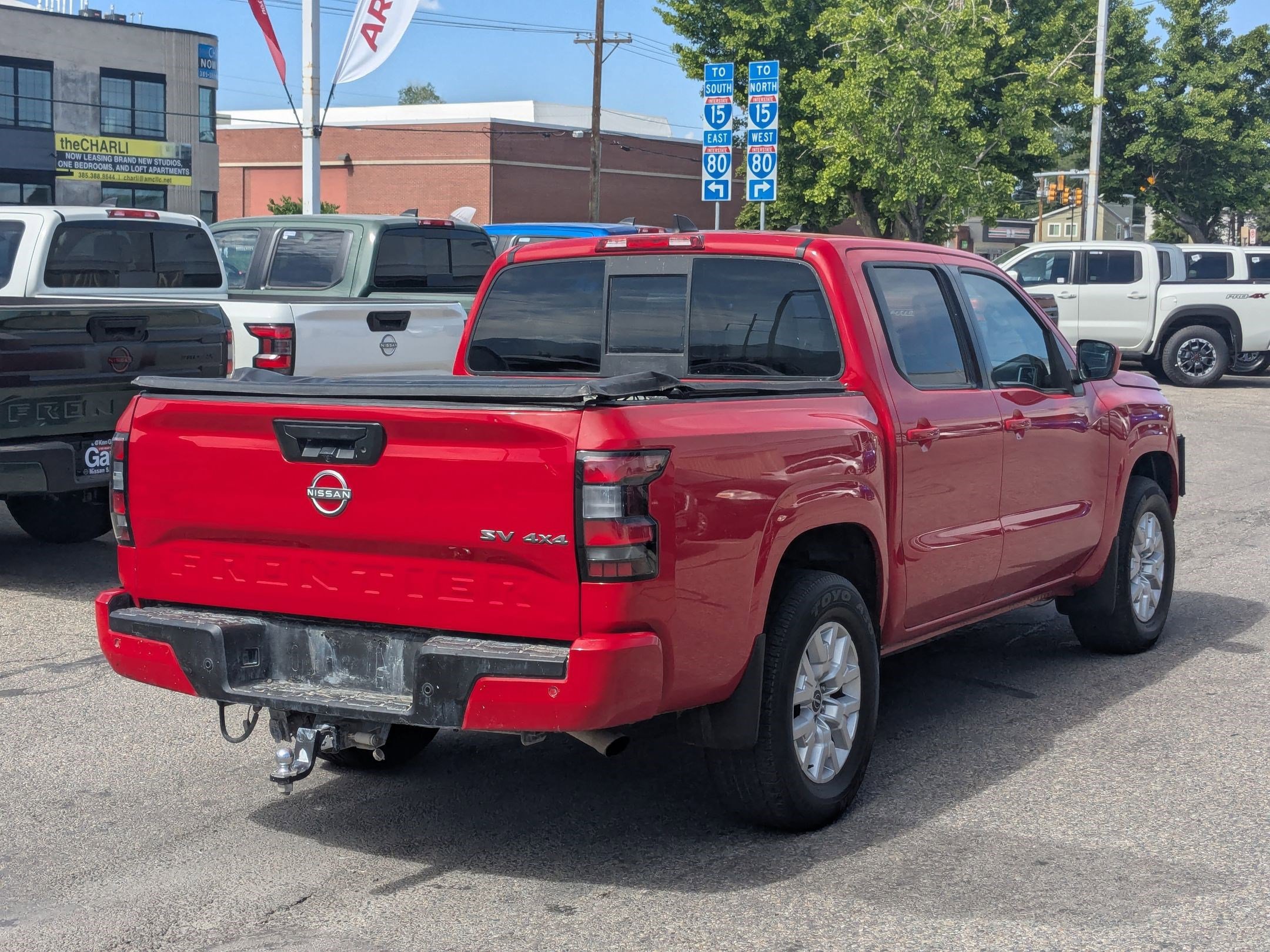 2022 Nissan Frontier SV photo 3