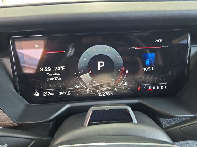 2024 Gmc Acadia Denali photo 16
