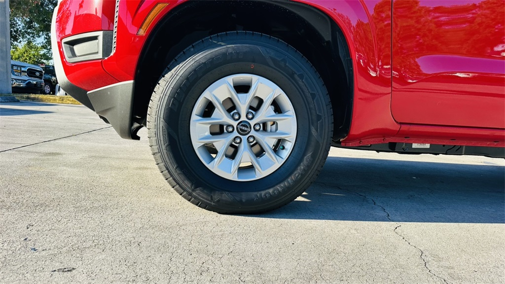 2025 Nissan Frontier S photo 9