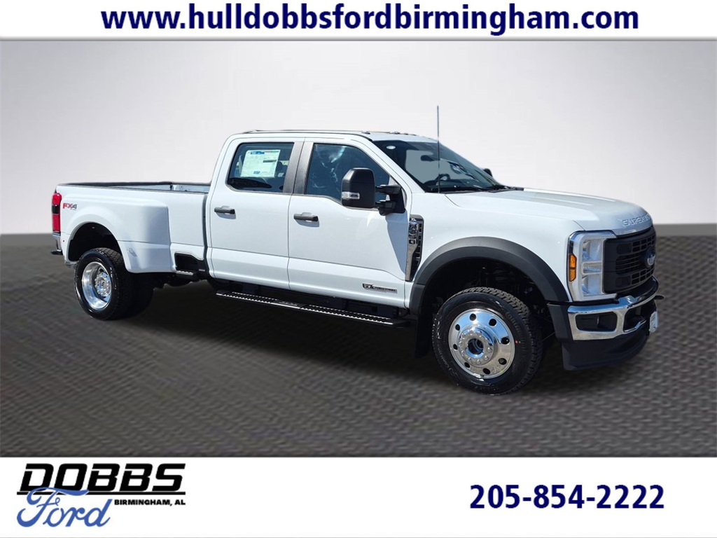 2026 Ford F-450 Super Duty XL's photo