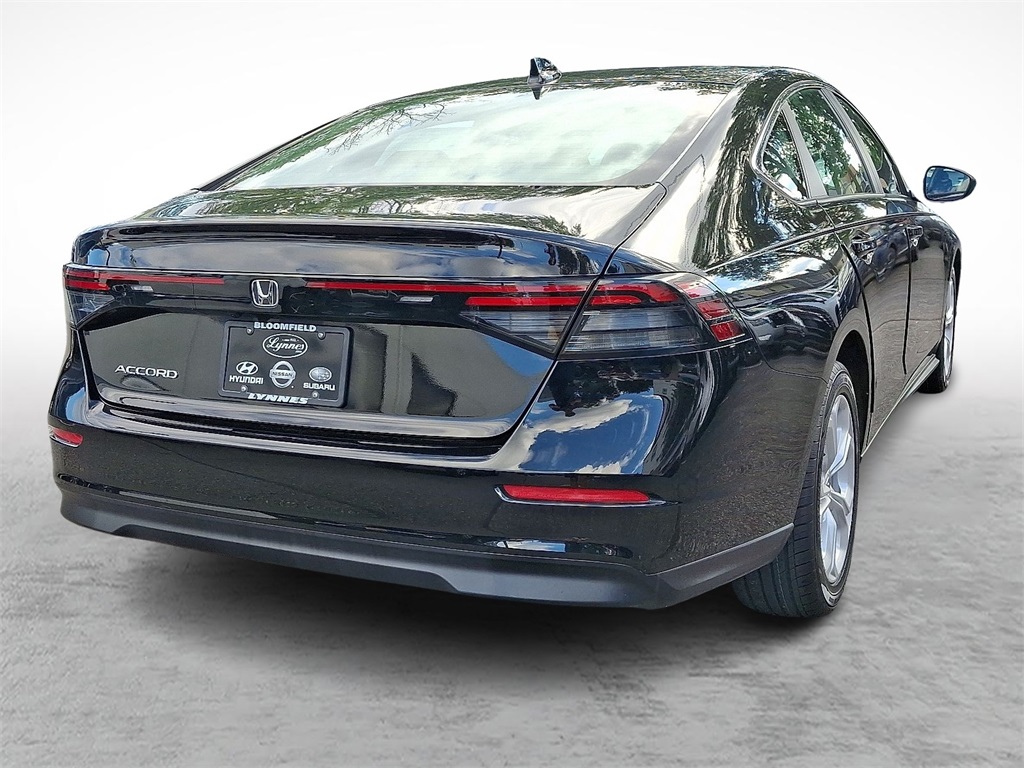 2023 Honda Accord LX photo 9