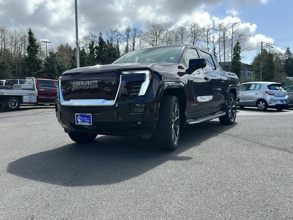 2025 Gmc Sierra EV Denali photo 2
