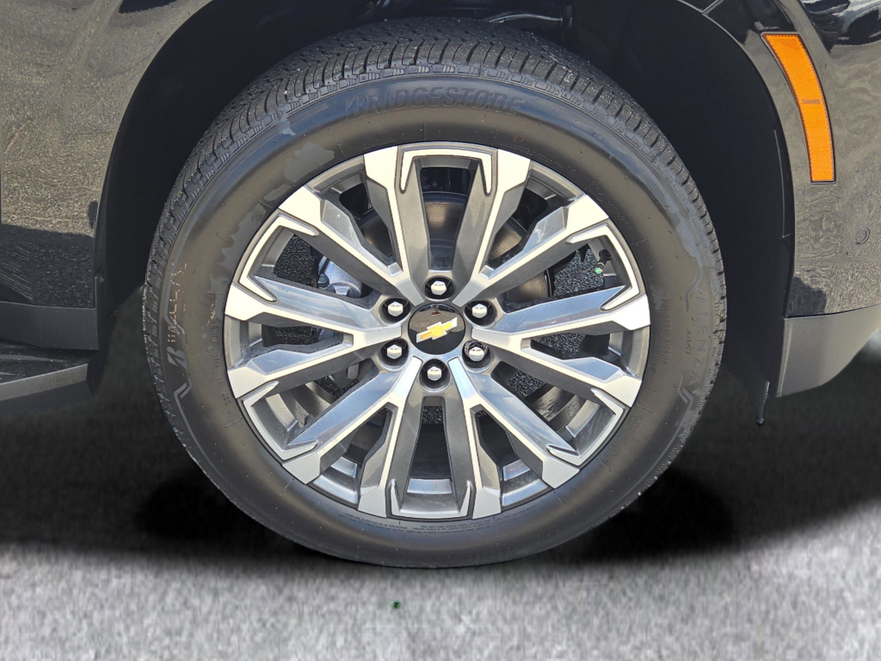2025 Chevrolet Tahoe High Country photo 6