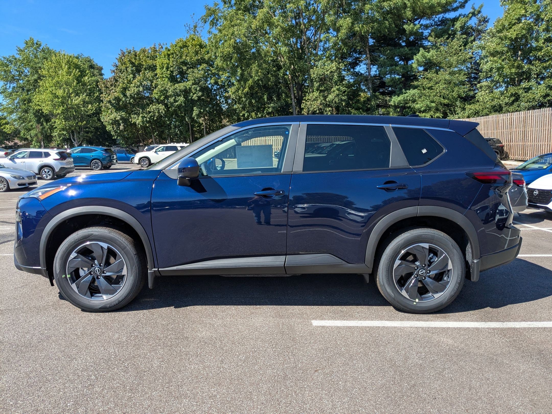 2026 Nissan Rogue SV photo 8