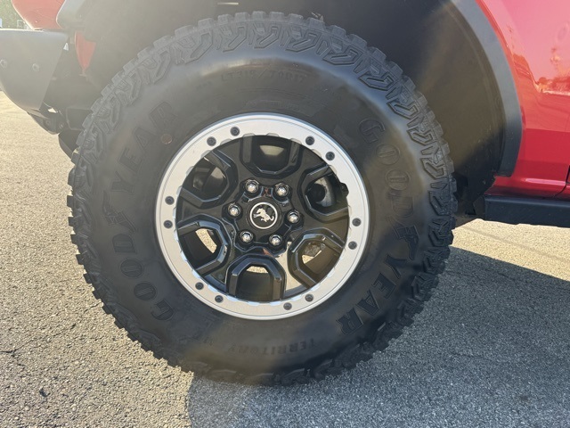 2023 Ford Bronco Badlands photo 9