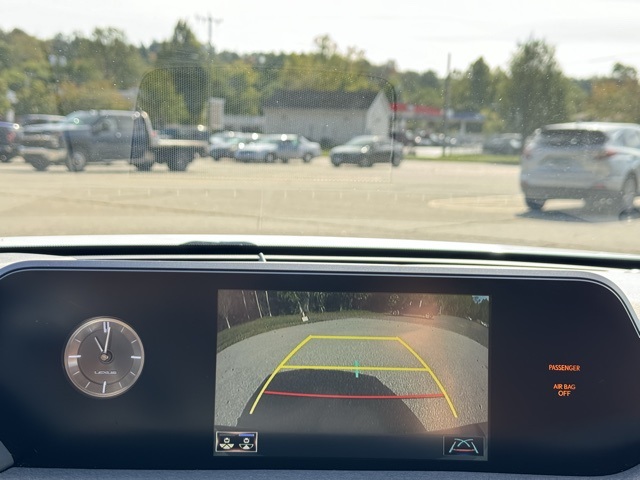 2020 Lexus UX 200 Premium photo 22