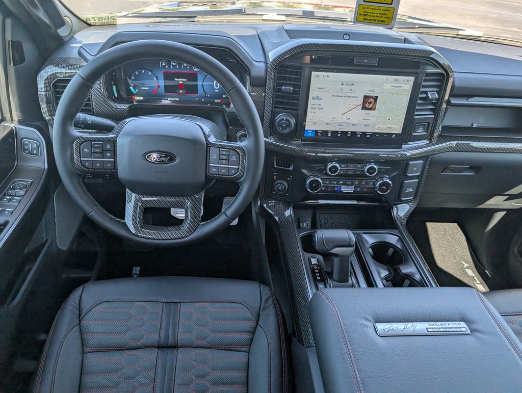 2025 Ford F-150 Lariat photo 10