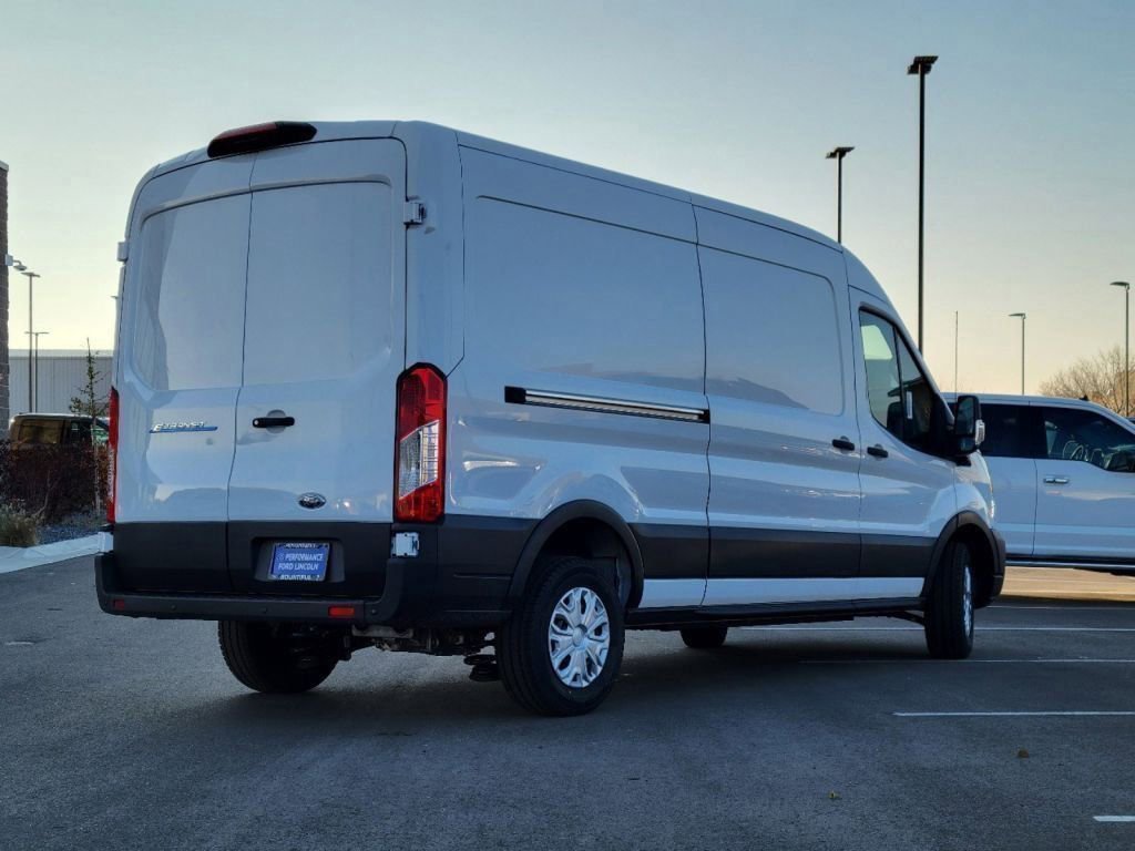 2022 Ford Transit photo 5