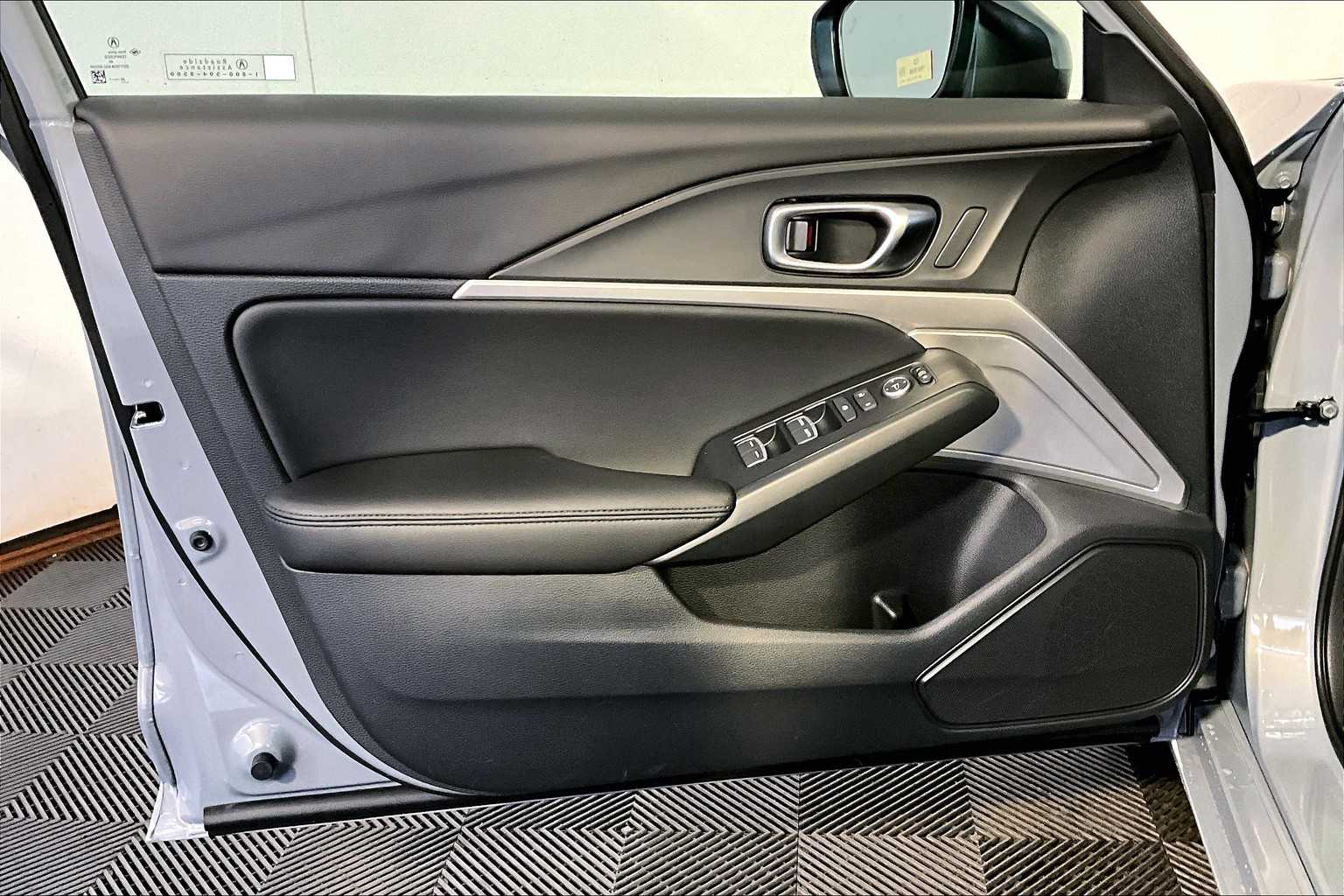 2026 Acura Integra Base photo 11