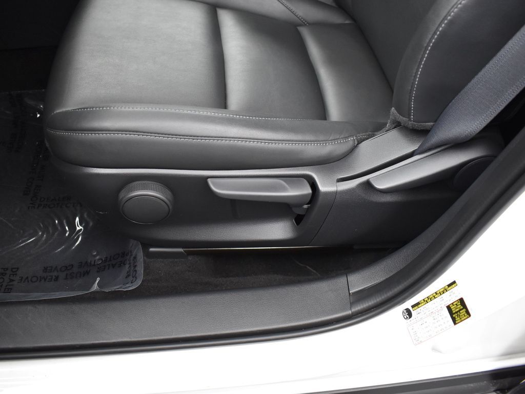 2022 Mazda CX-30 2.5 Select photo 8