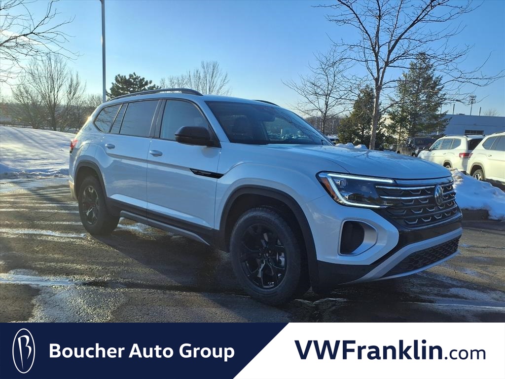 2026 Volkswagen Atlas Peak Edition's photo