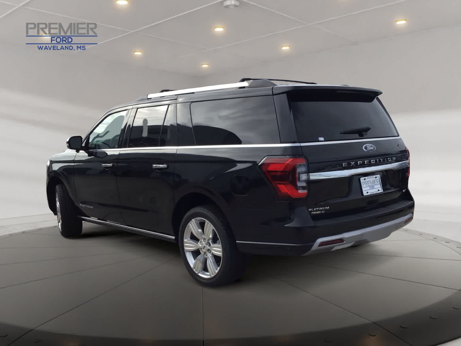 2024 Ford Expedition MAX Platinum photo 3