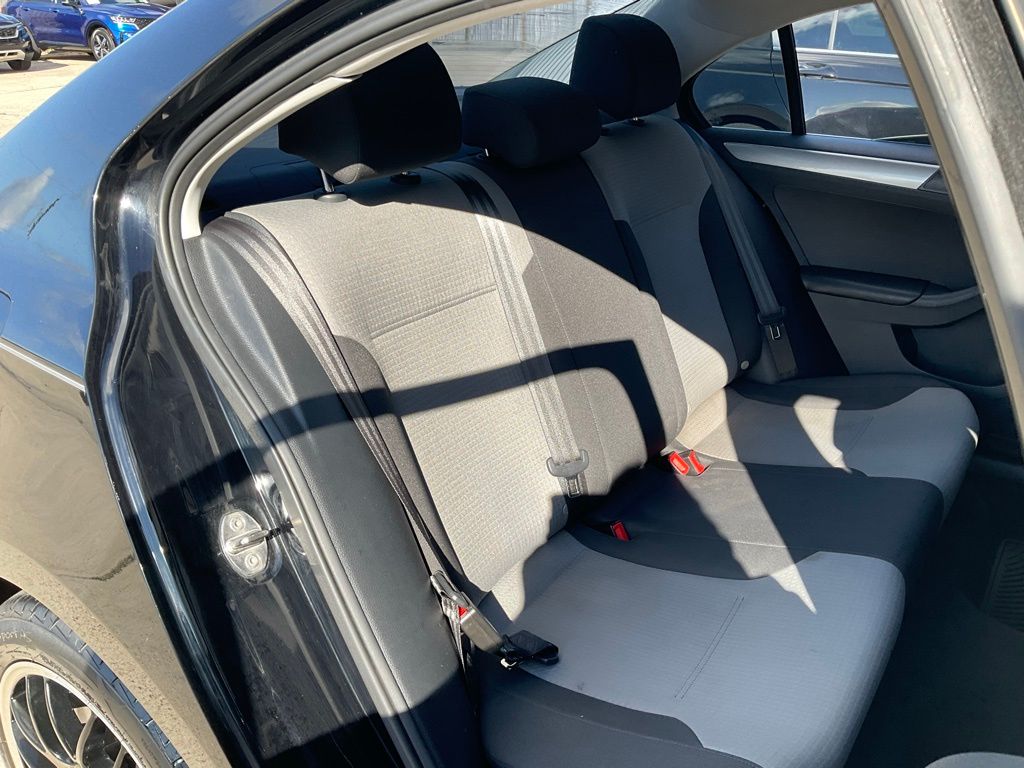2017 Volkswagen Jetta 1.4T S photo 16