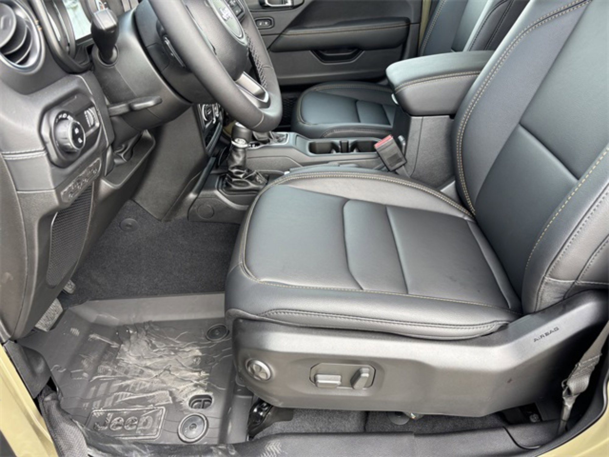 2025 Jeep Gladiator Texas Trail photo 10