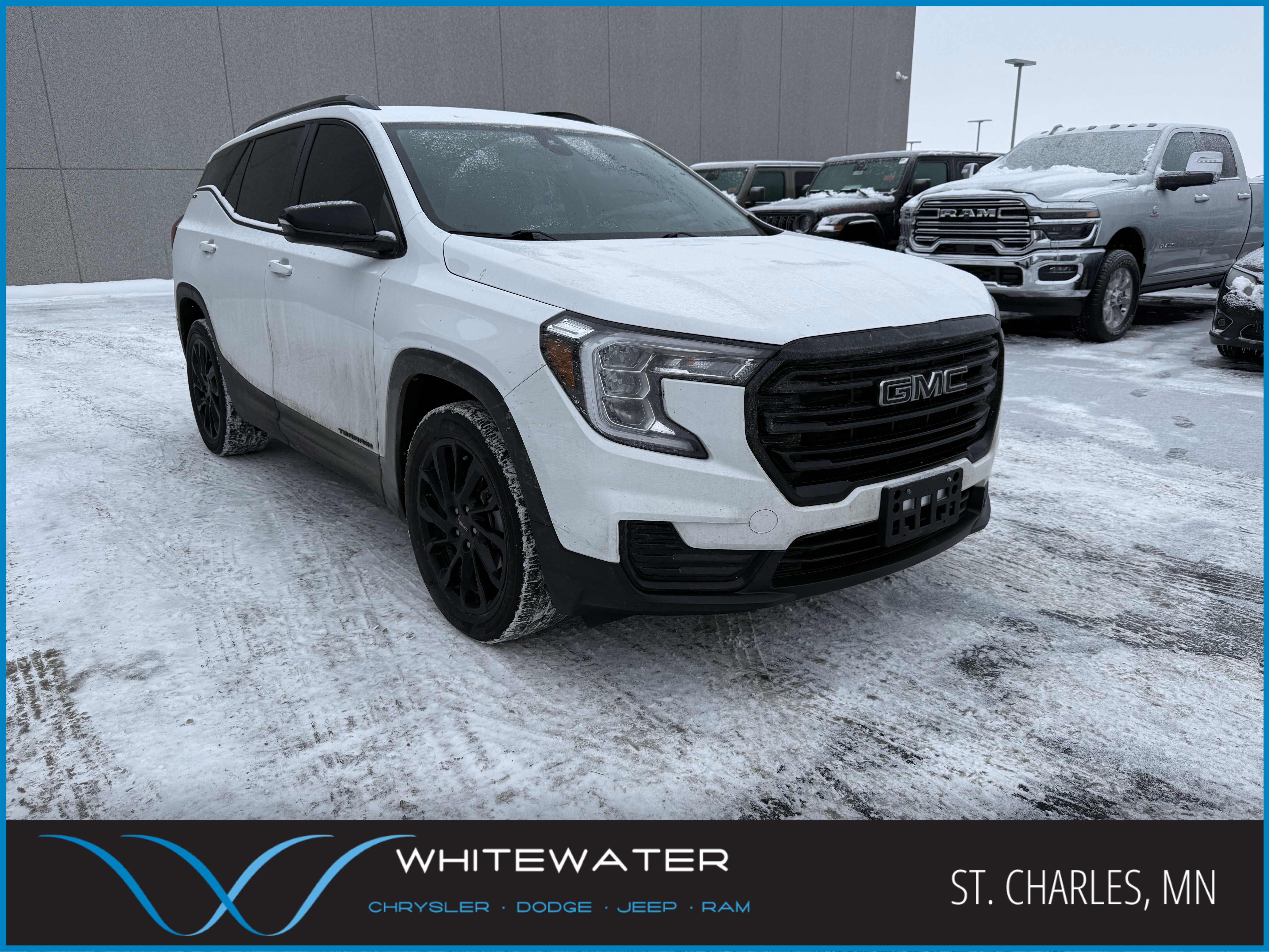 2023 GMC Terrain SLE's photo