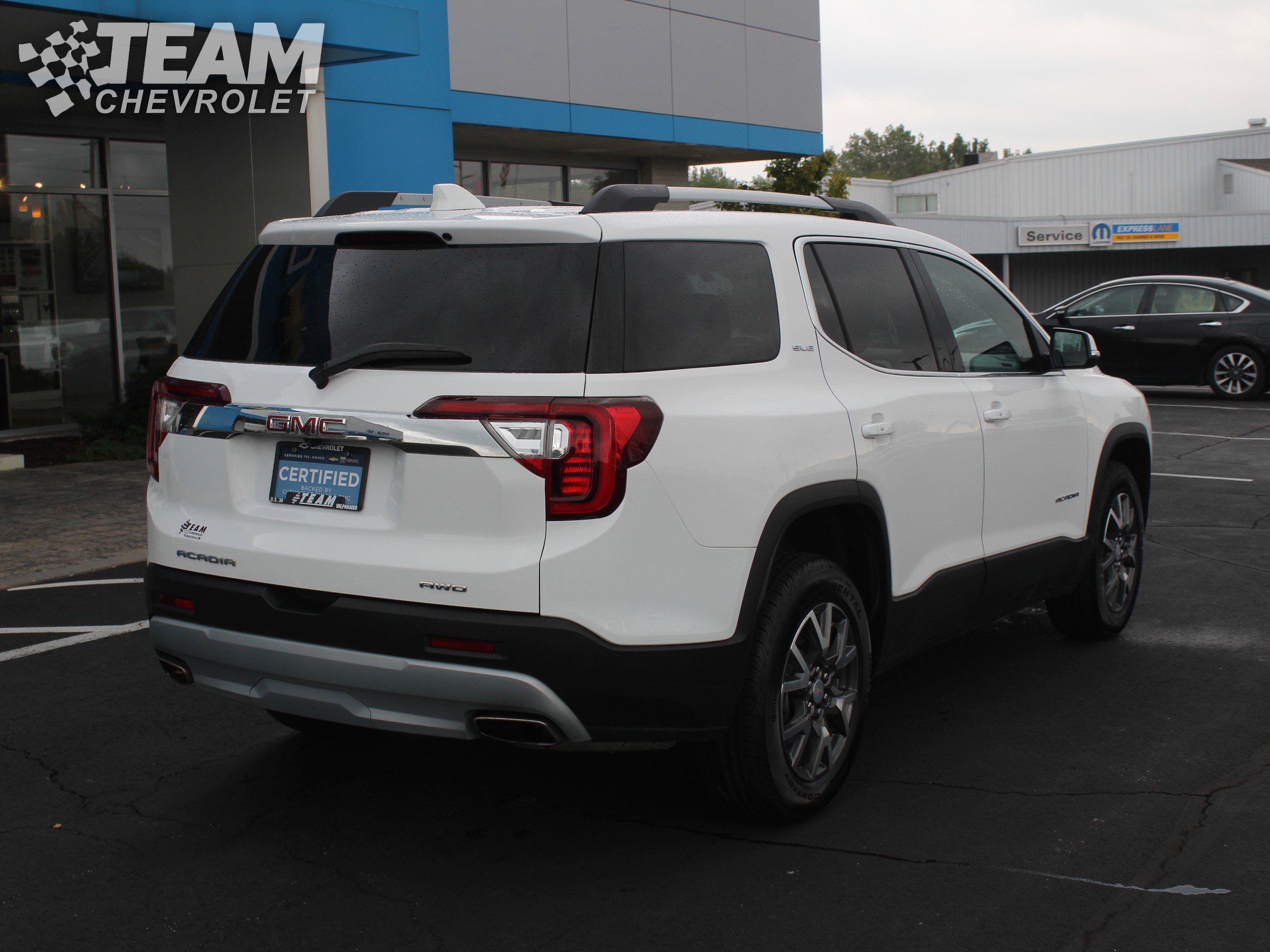 2023 Gmc Acadia SLE photo 3