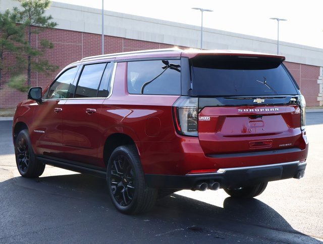 2025 Chevrolet Suburban Premier photo 5