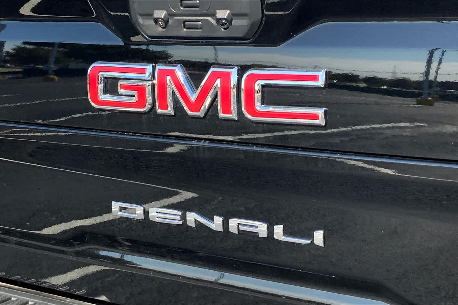 2022 Gmc Sierra HD Denali photo 25