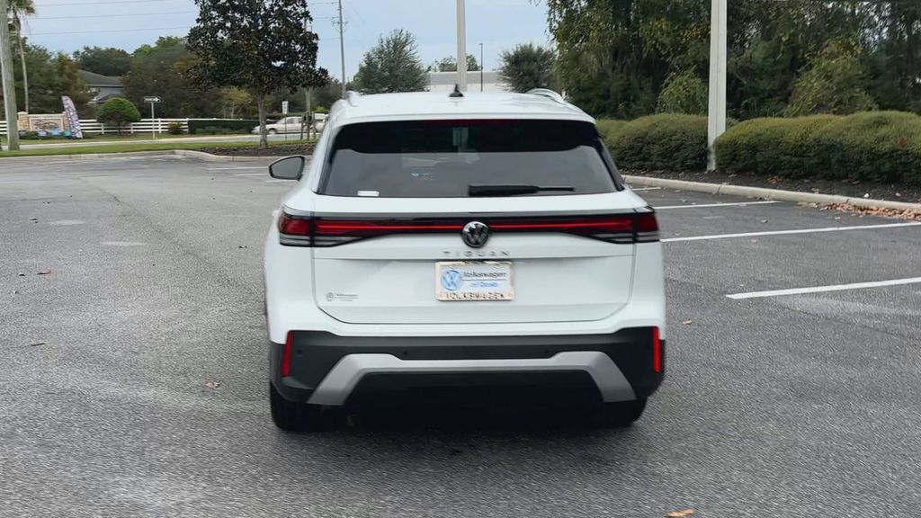2026 Volkswagen Tiguan S photo 3