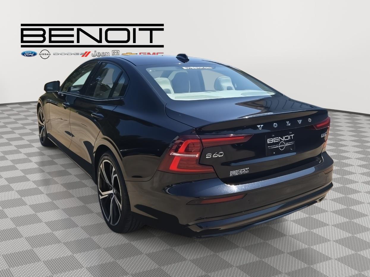 2024 Volvo S60 Core photo 7