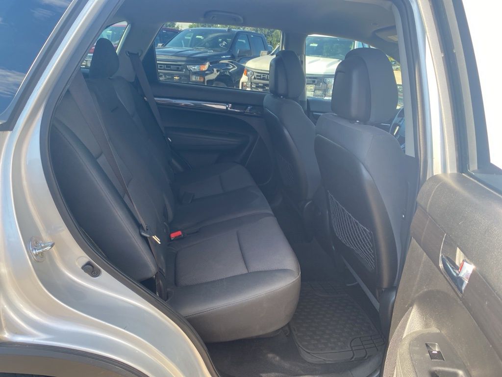 2012 Kia Sorento LX photo 14