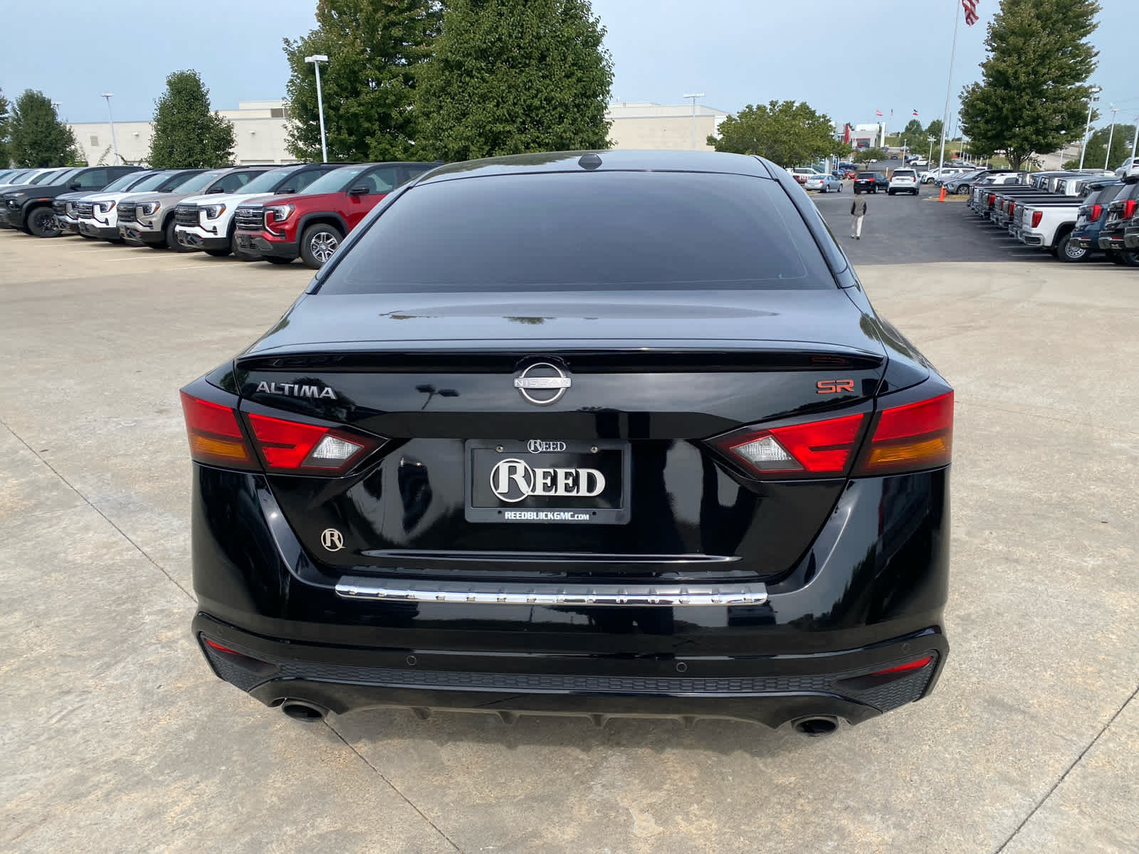 2023 Nissan Altima 2.5 SR photo 5