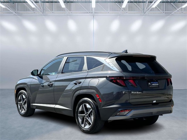 2025 Hyundai Tucson SEL photo 3