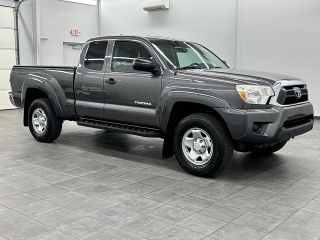 2015 Toyota Tacoma Base's photo