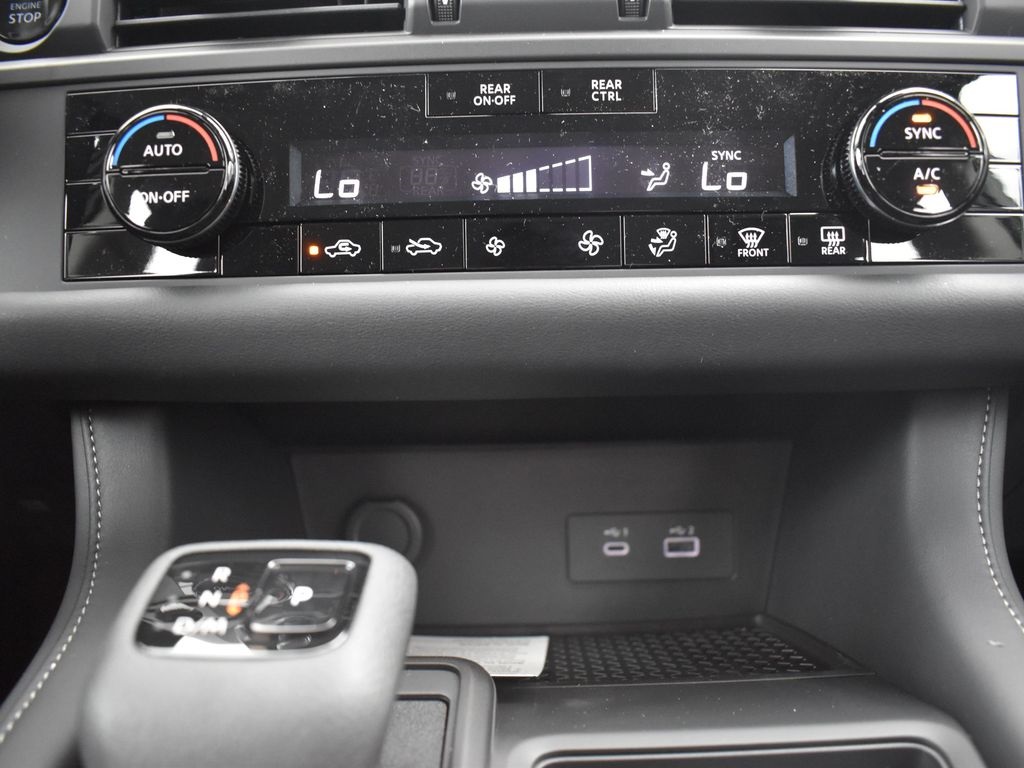 2025 Nissan Pathfinder S photo 9