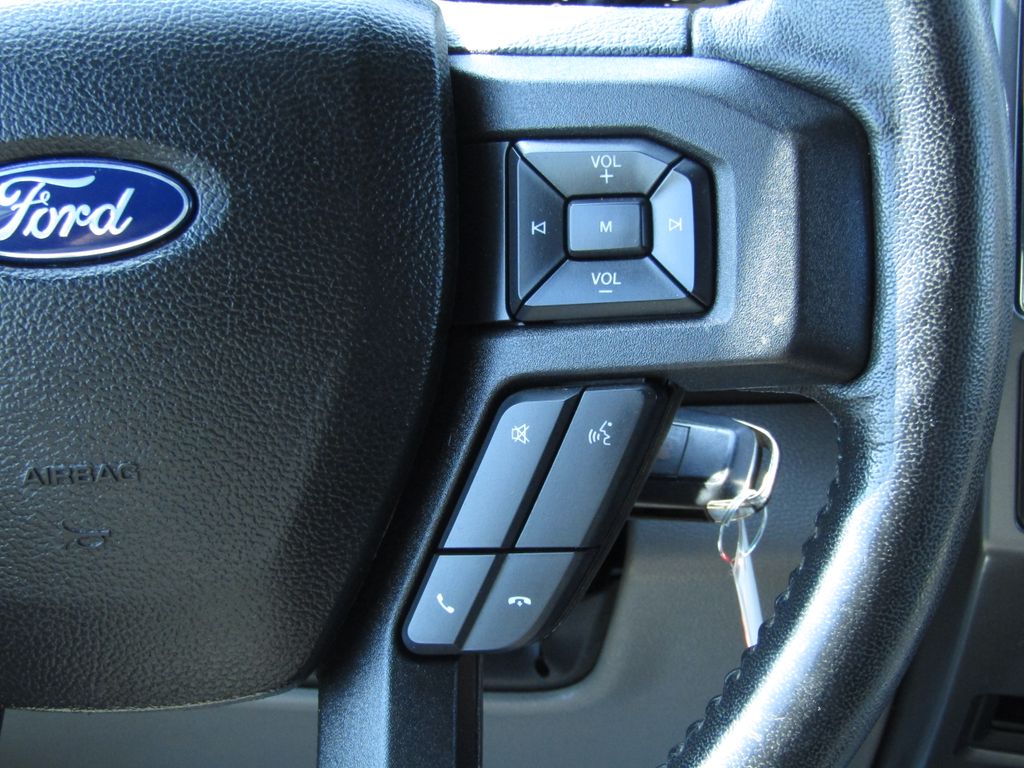 2018 Ford F-150 XLT photo 19