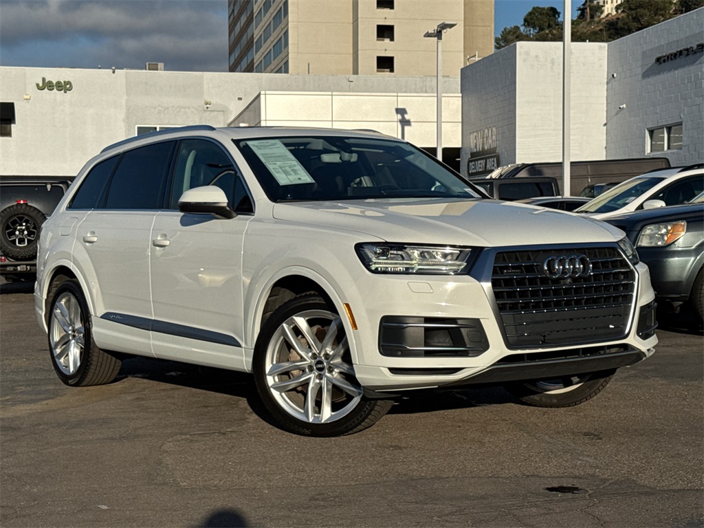 2017 Audi Q7 3.0T Prestige photo 2