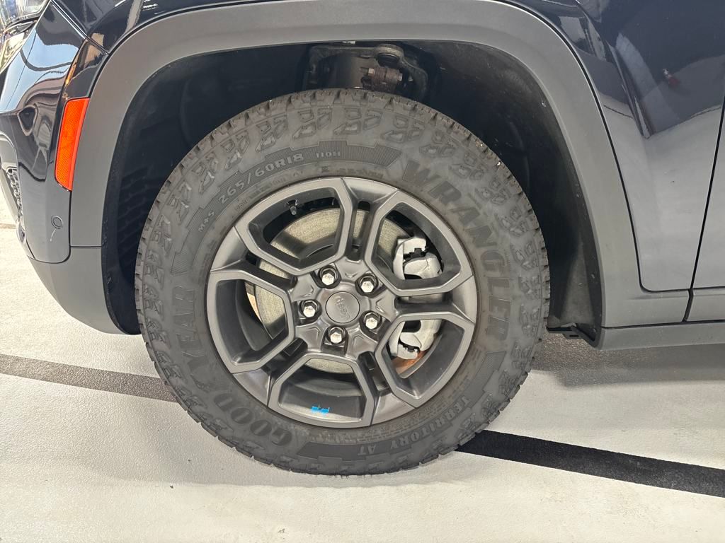 2024 Jeep Grand Cherokee Trailhawk 4xe photo 3