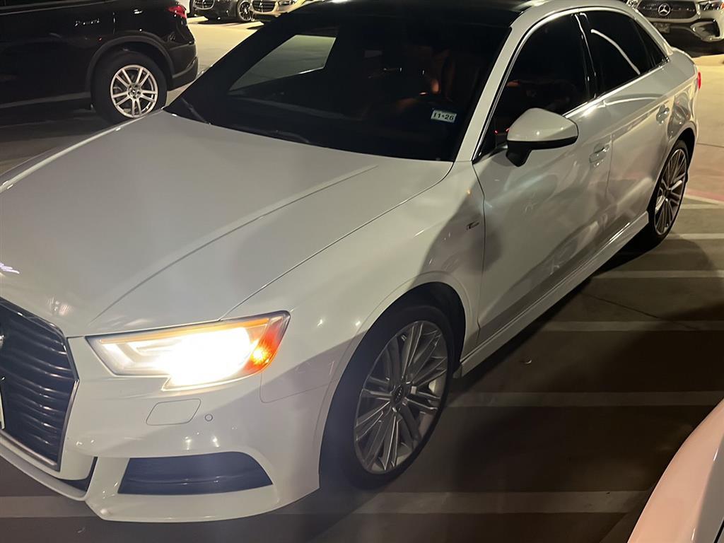 2017 Audi A3 Premium Plus photo 2