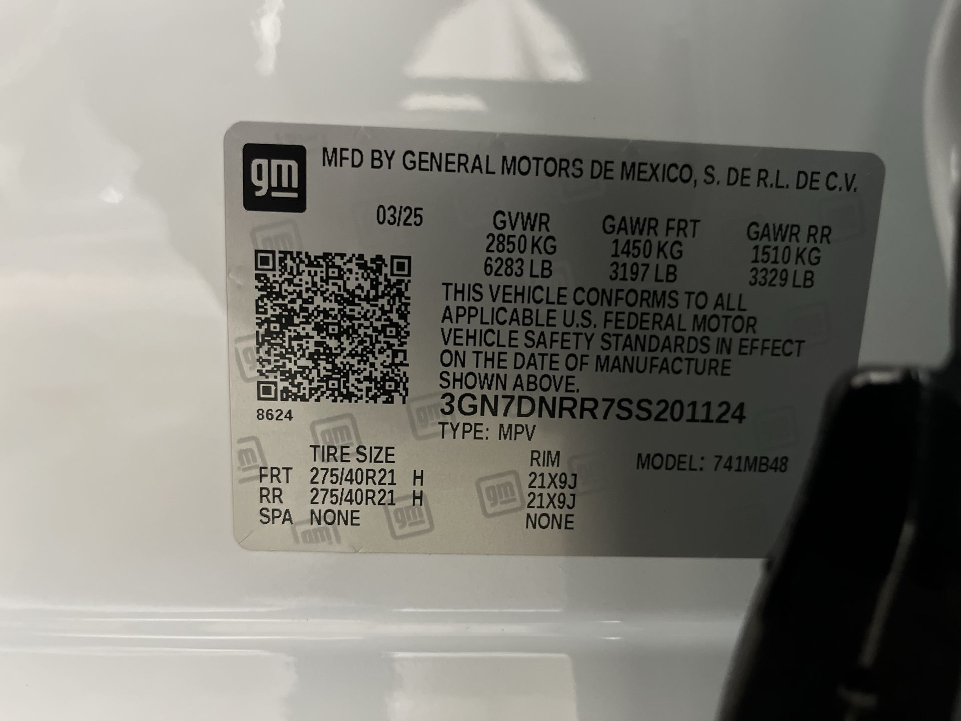 2025 Chevrolet Equinox EV 1LT photo 30