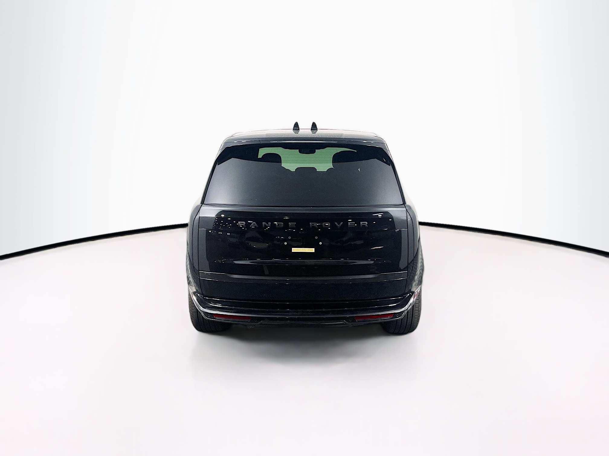 2025 Land Rover Range Rover SE photo 4