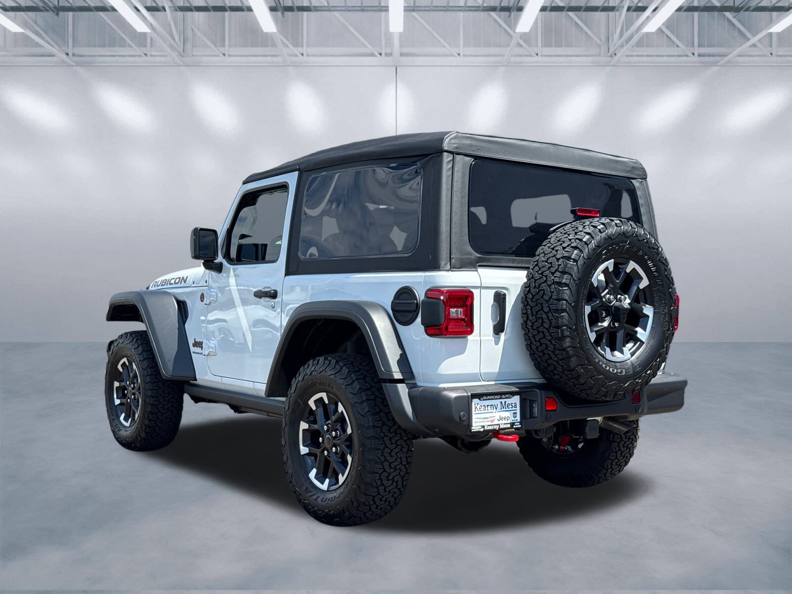 2025 Jeep Wrangler Rubicon photo 4