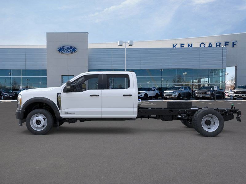 2025 Ford F-550 XL photo 2