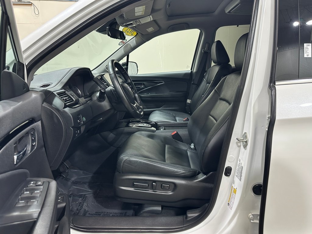 2021 Honda Pilot Touring photo 9
