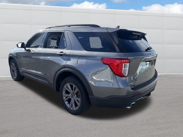 2022 Ford Explorer XLT photo 2