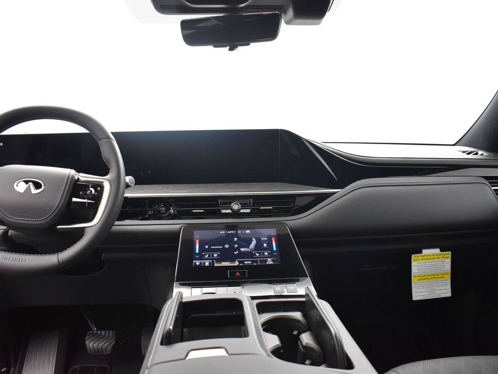 2026 Infiniti QX80 photo 17